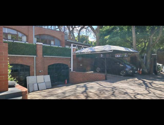 1,059M² OFFICE FOR SALE IN ILLOVO